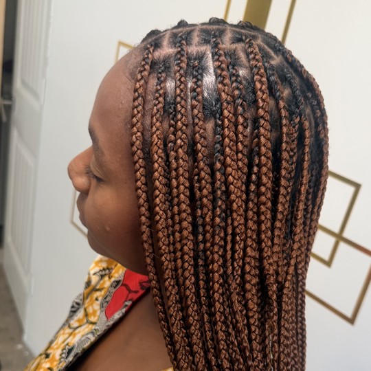 Medium Knotless Braids